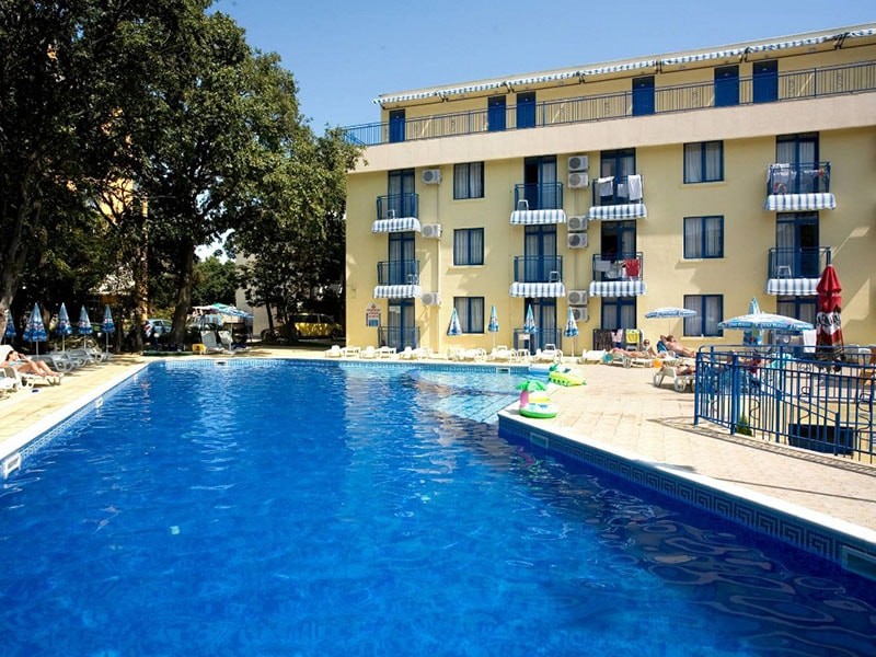 Blue Sky Golden Sands 3*