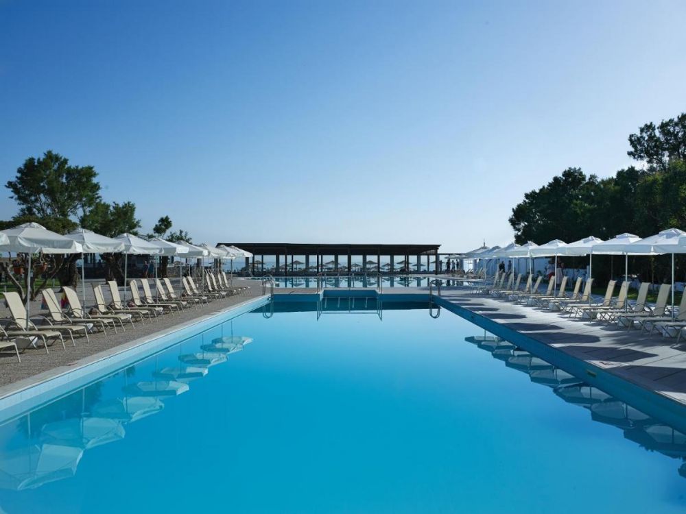 Atlantica Akti Zeus Hotel 4*