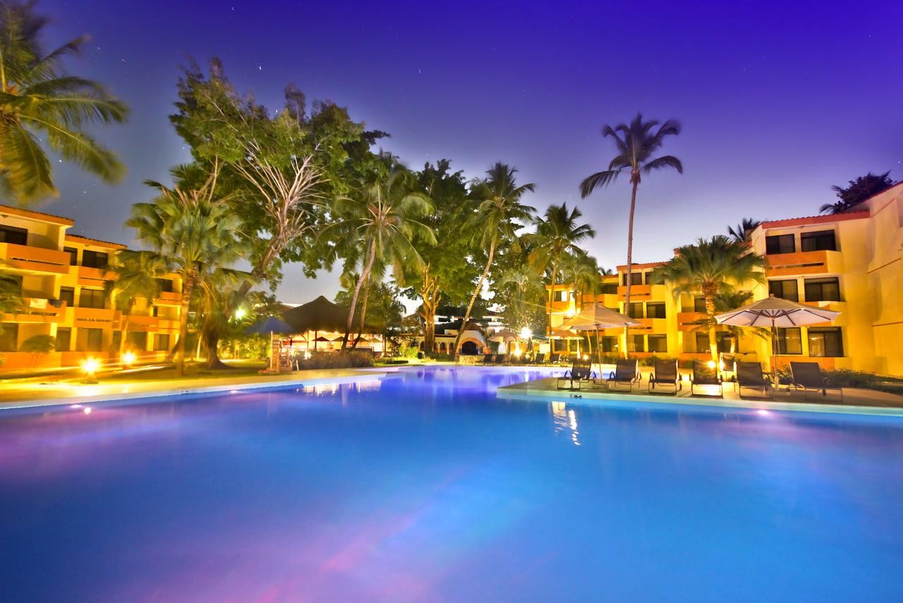 Viva Wyndham Dominicus Beach 4*