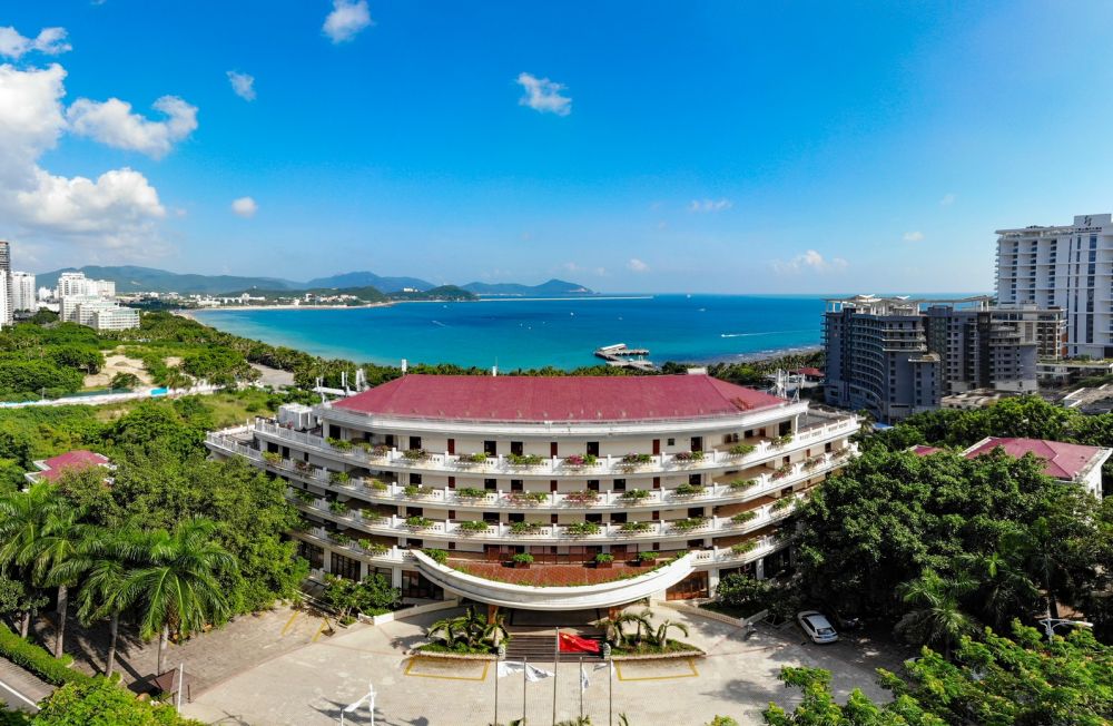 Sanya Yuhuayuan Seaview Hotel 4*