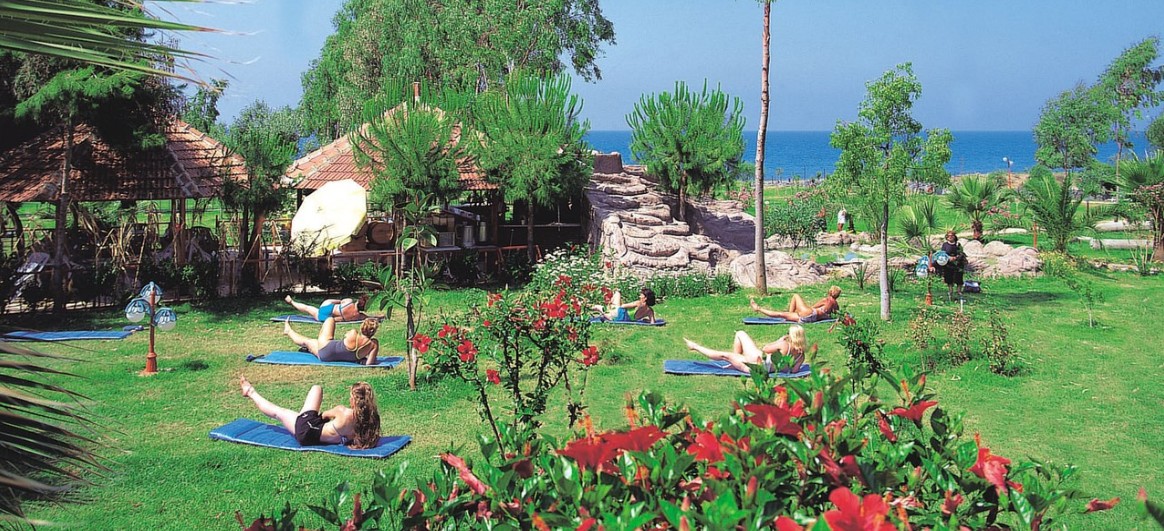 M.C Mahberi Beach 4*