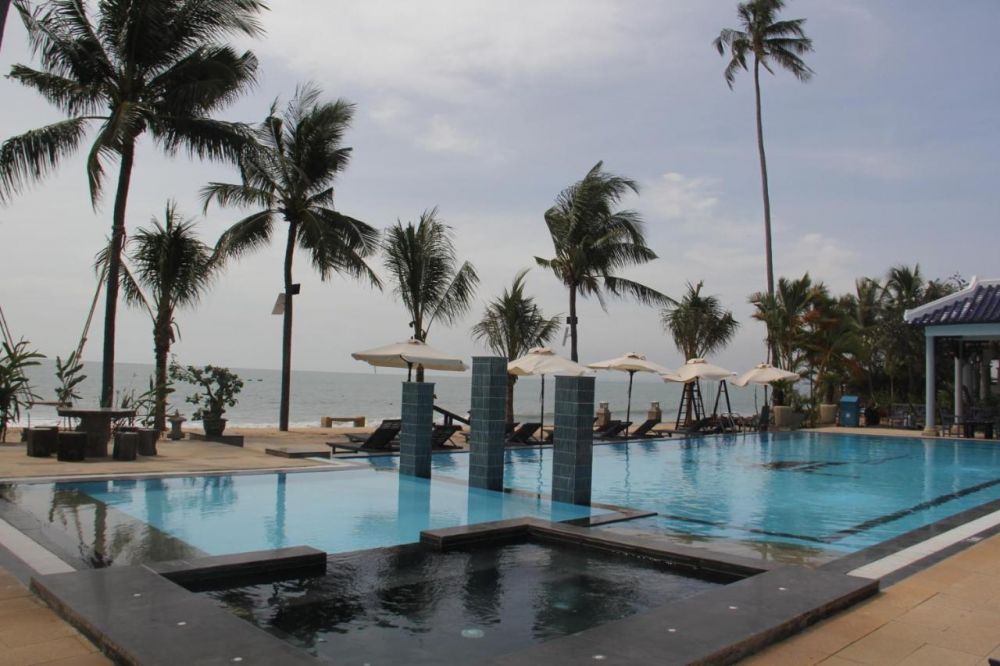 Dynasty Muine Beach Resort 3*