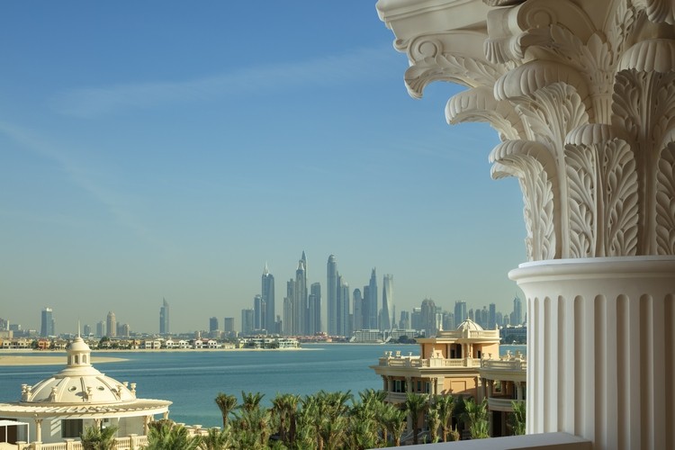 Raffles The Palm Dubai 5*