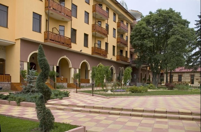 Estreya Palace 4*