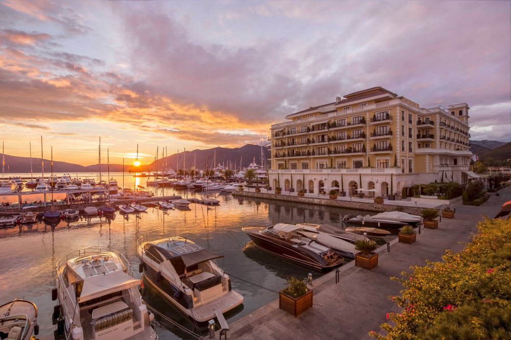 Regent Porto Montenegro 5*