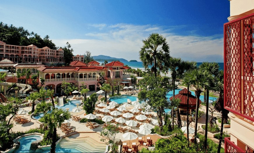 Centara Grand Beach Resort Phuket 5*