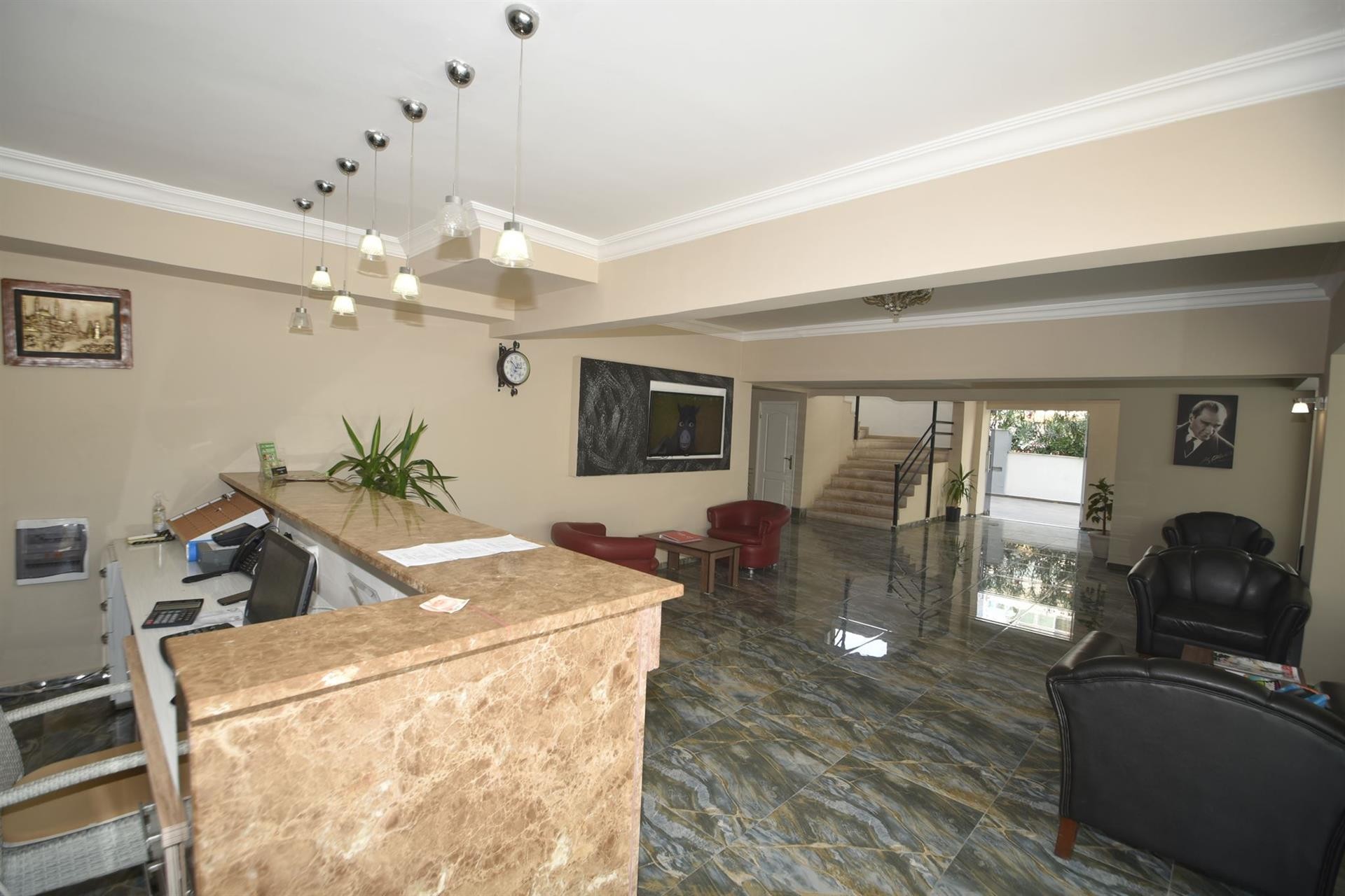 Almena City Hotel 3*