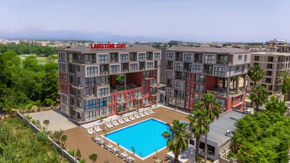 Laristone Suite & Spa 4*