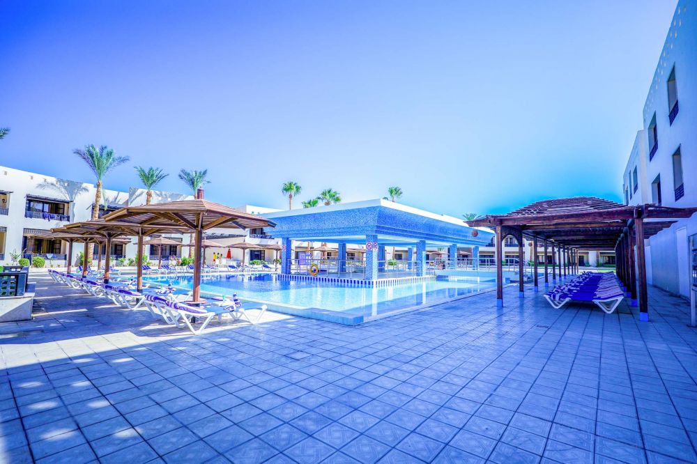 Blend Club Aqua Resort (ex.The Club Hotel) 4*