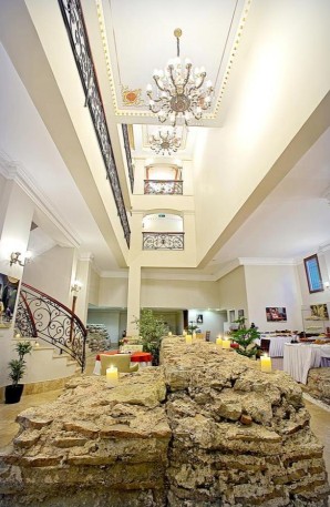 Acra Hotel 4*