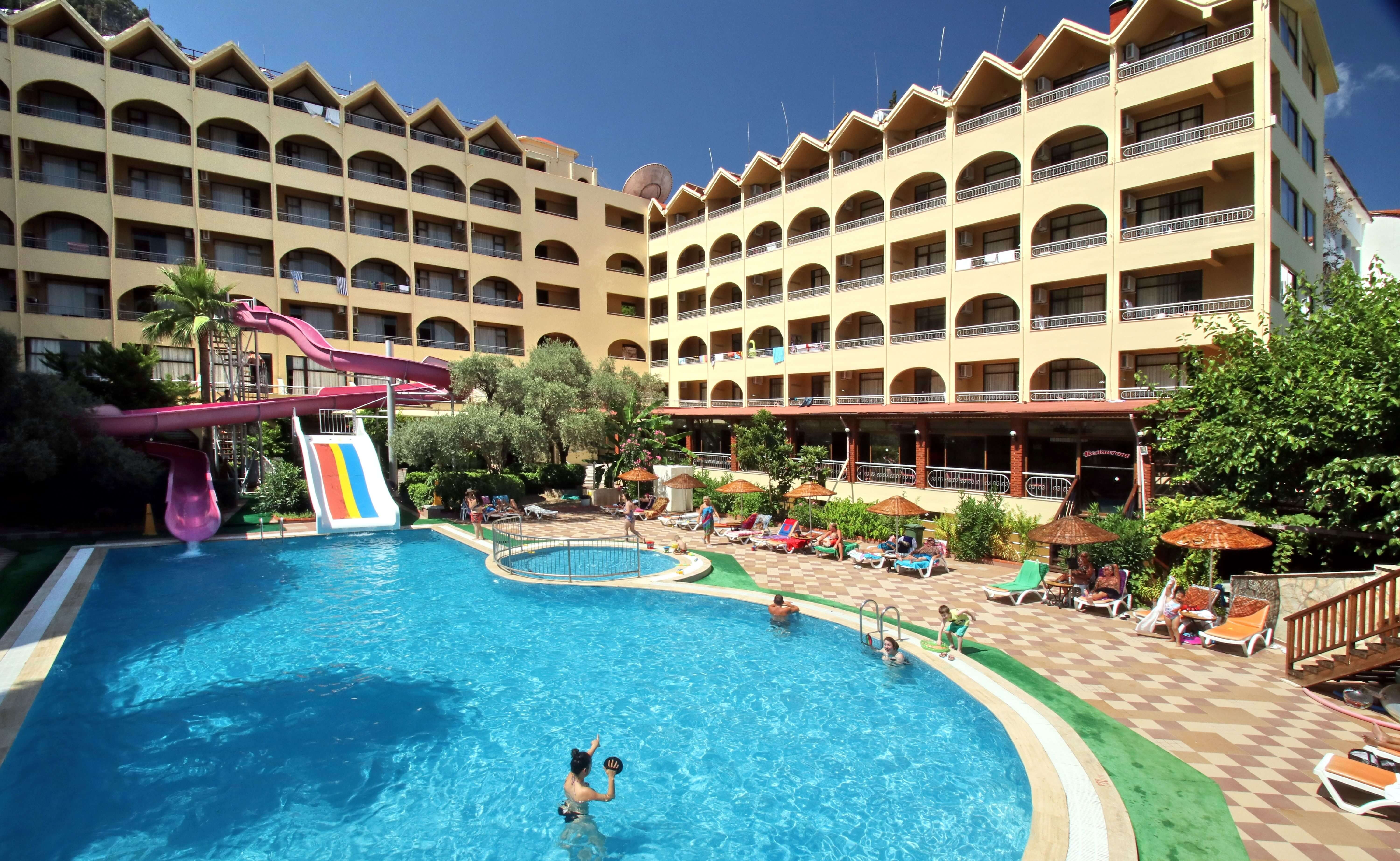 Golmar Beach Hotel 4*