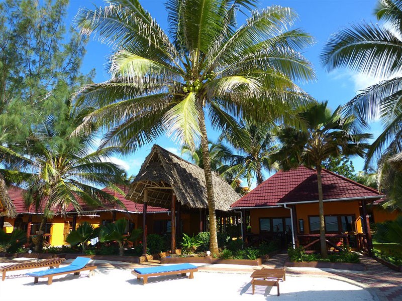 Mnarani Beach Cottages 4*