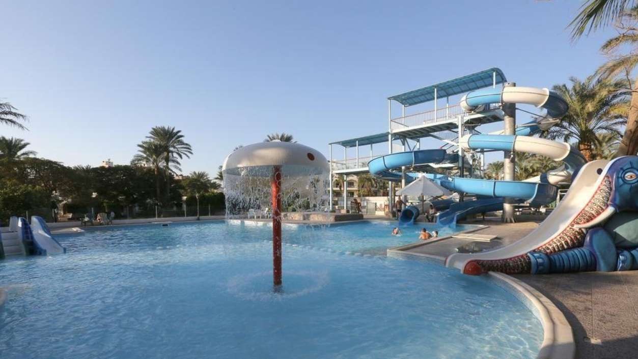 Regina Swiss Inn Resort & Aquapark 4*