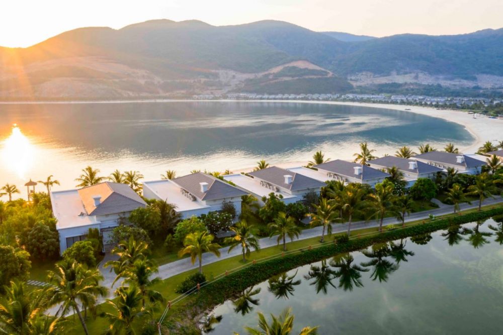 Nha Trang Marriott Resort & Spa Hon Tre Island 5*