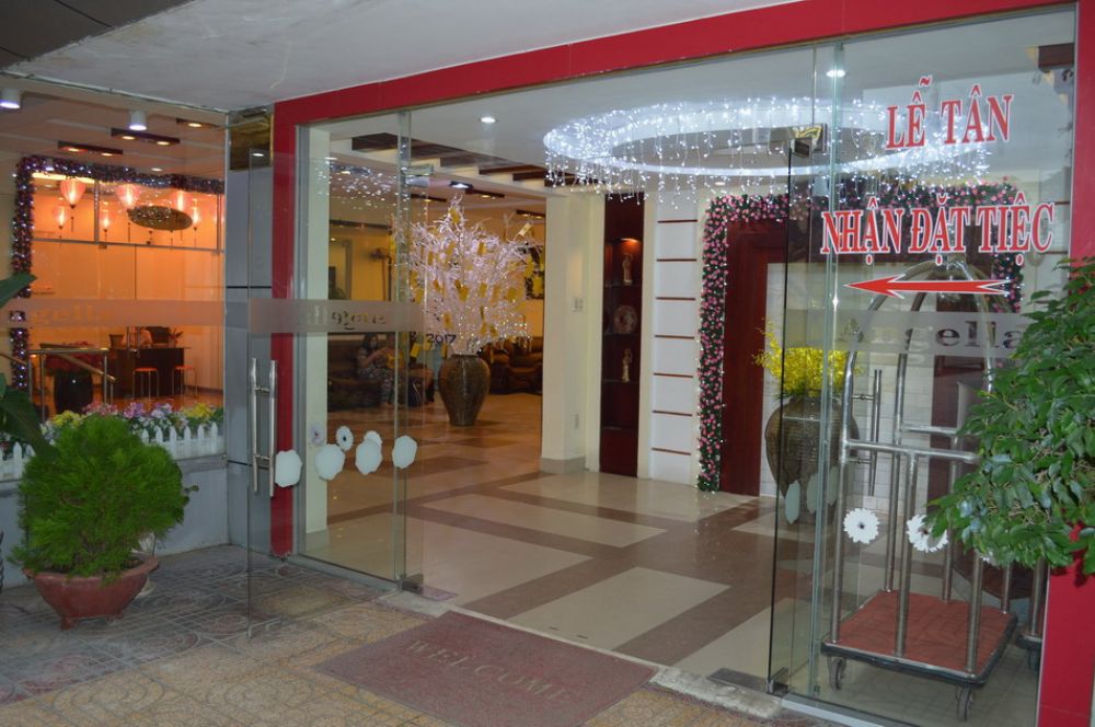 Angella Hotel 3*