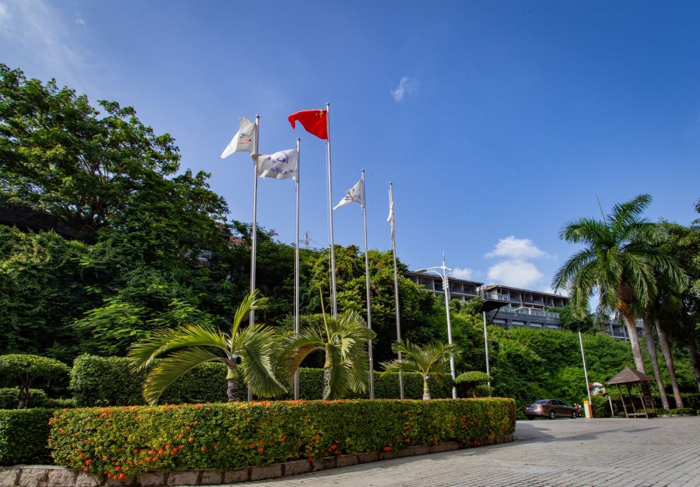 Sanya Yuhuayuan Seaview Hotel 4*