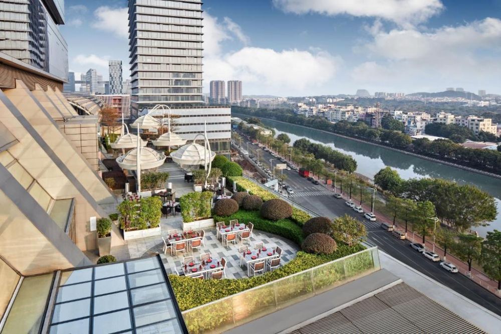 Langham Place Guangzhou 5*