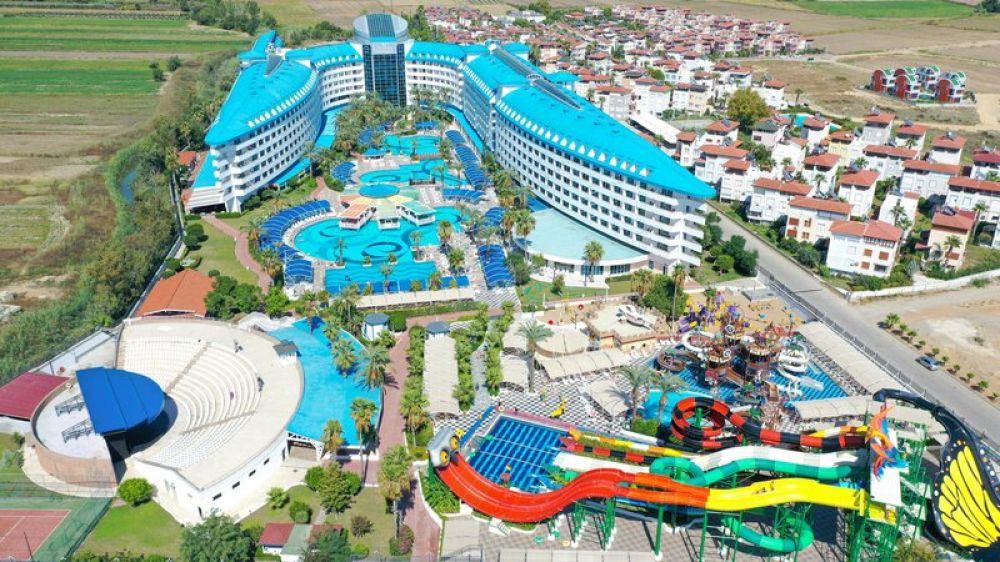 Crystal Admiral Resort Suites & Spa 5*