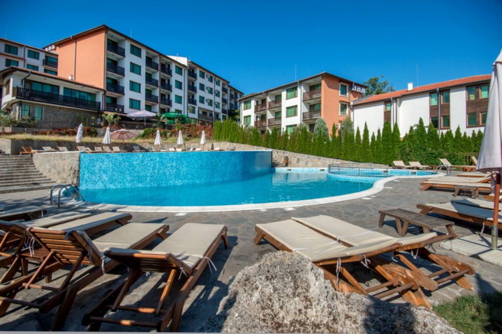 Arkutino Family Resort 4*