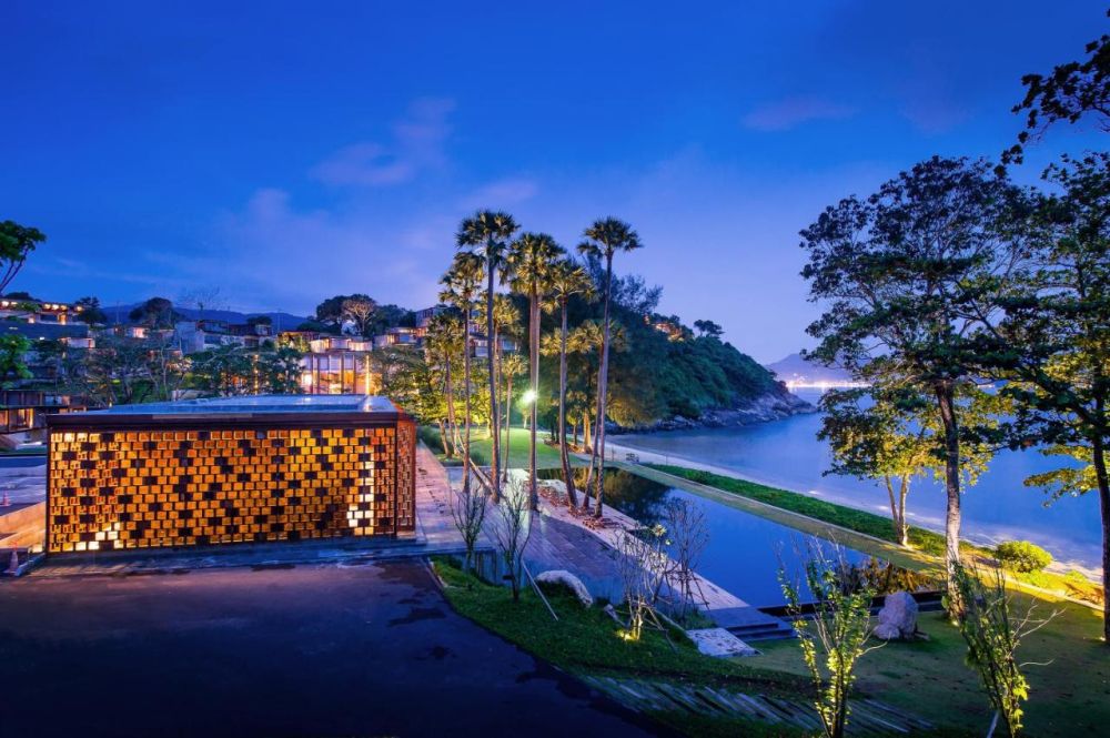 The Naka Phuket 5*