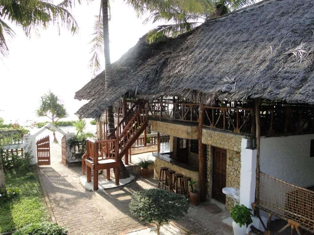 Pwani Silver Sand Beach Hotel 3*