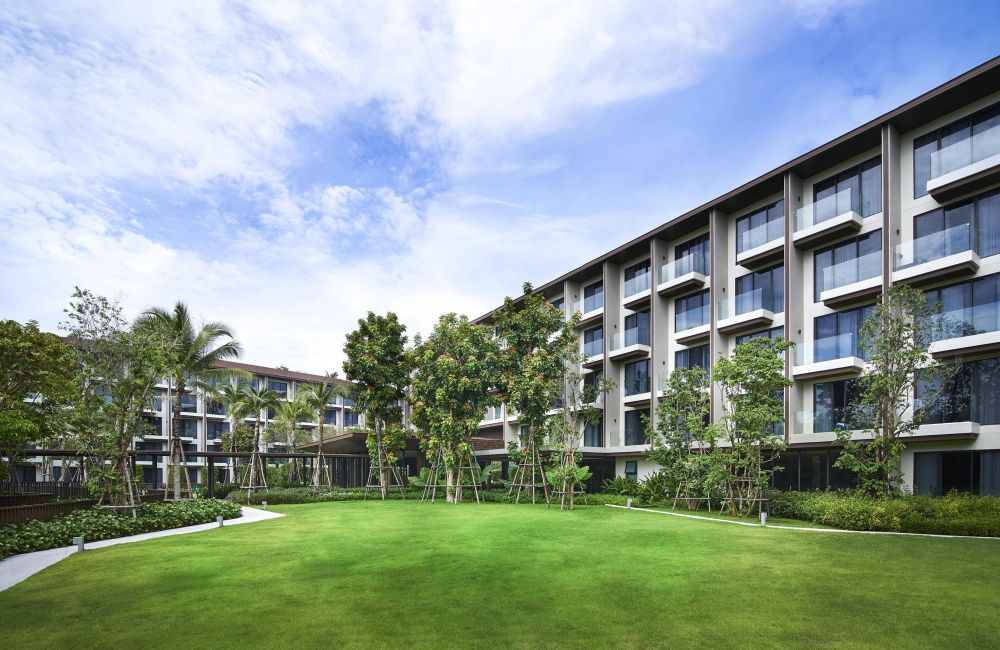 Ozo Phuket 4*