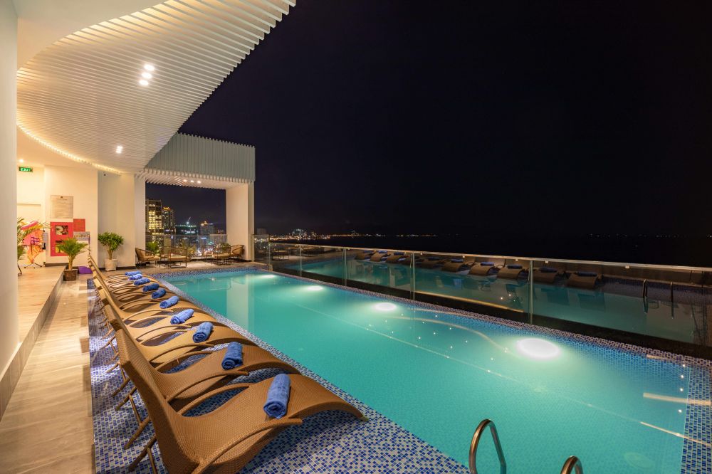 Majestic Premium Nha Trang 4*