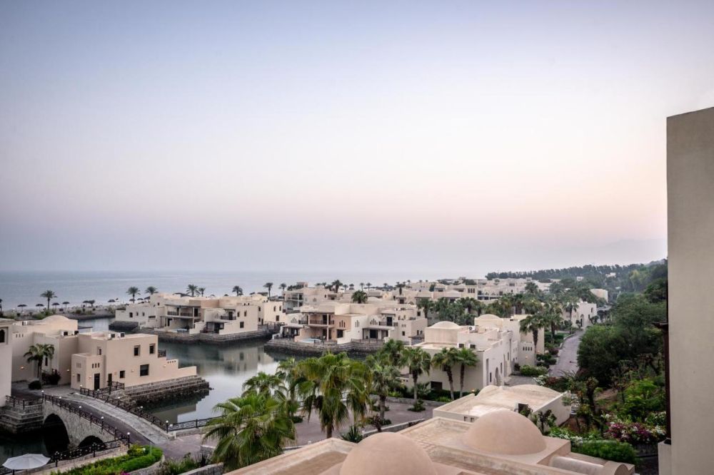 The Cove Rotana Resort 5*