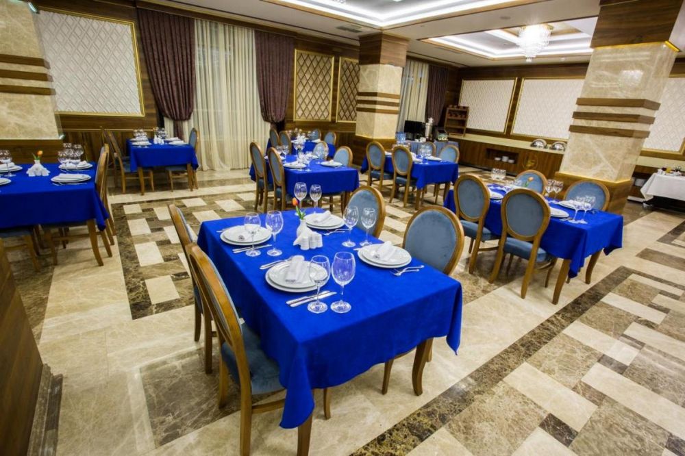 Renaissance Palace Baku 5*