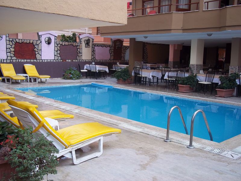 Kleopatra Alis Hotel 3*