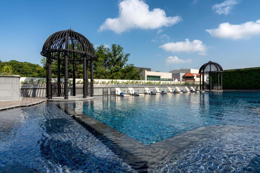 Grand Park City Hall 5*