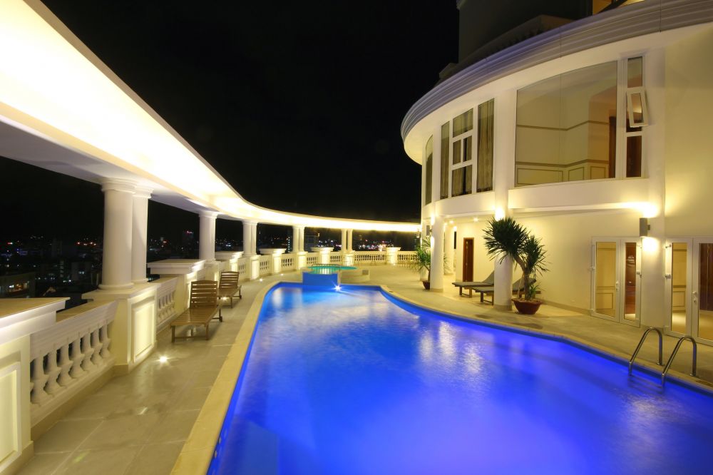 Nha Trang Palace 4*