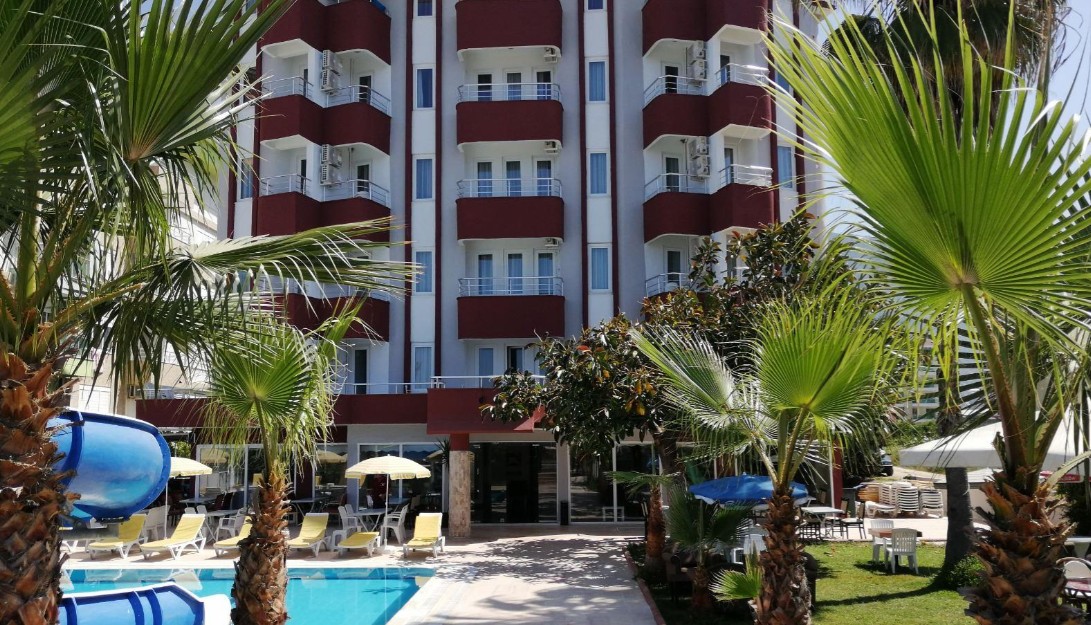 Mikado Beach Hotel 3*