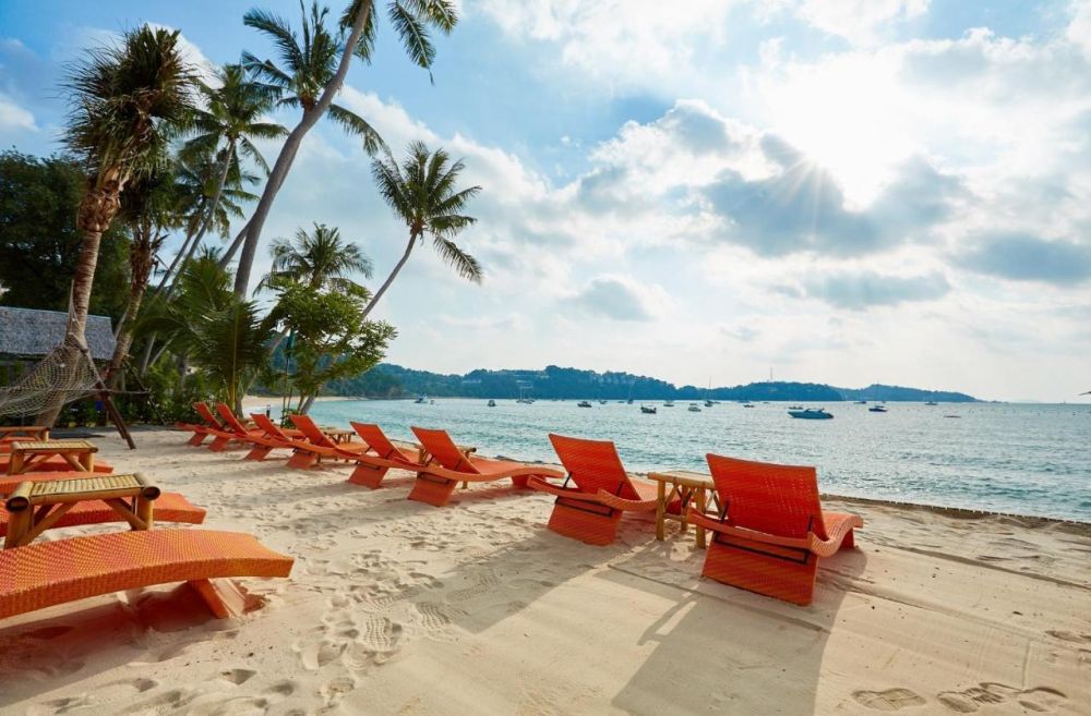 Bandara Phuket Beach Resort 4*