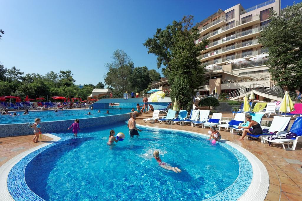 Kristal Golden Sands 4*