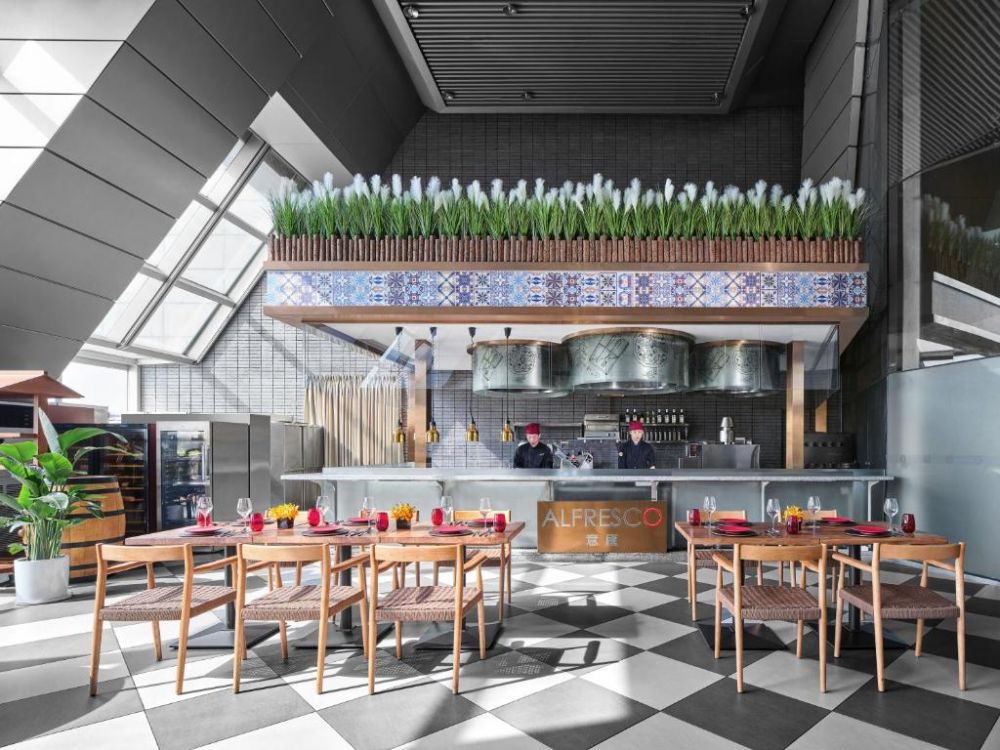 Langham Place Guangzhou 5*