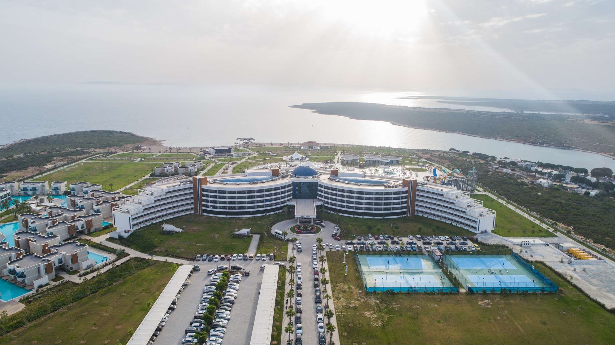 Aquasis Deluxe Resort & Spa 5*