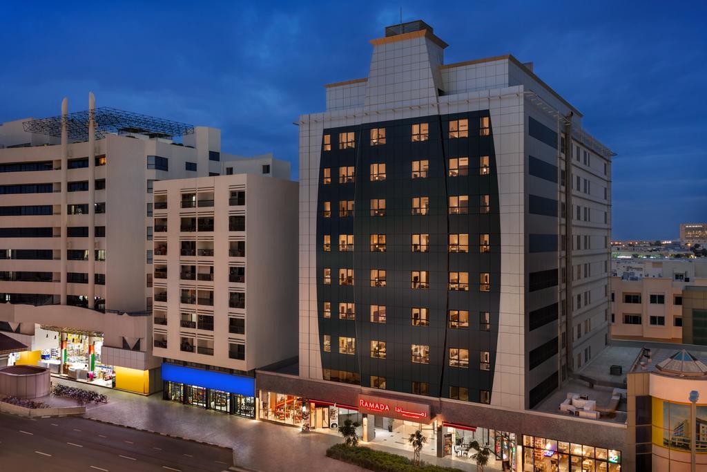 Ramada By Wyndham Dubai Deira 4*