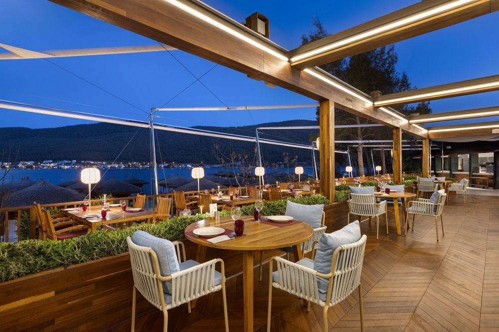 Titanic Deluxe Bodrum Hotel 5*