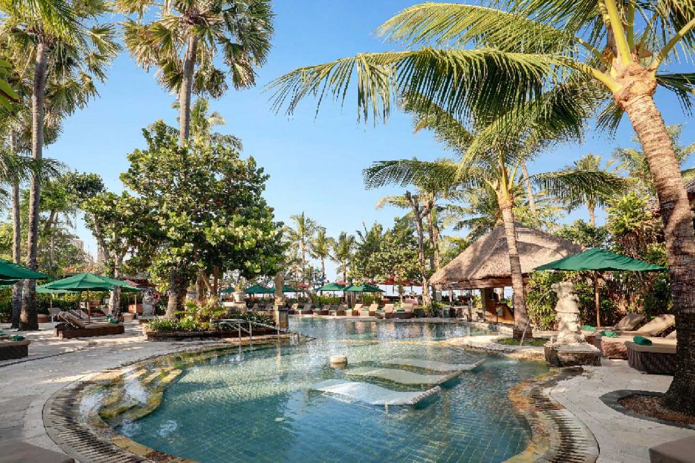 Legian Beach Hotel 4*