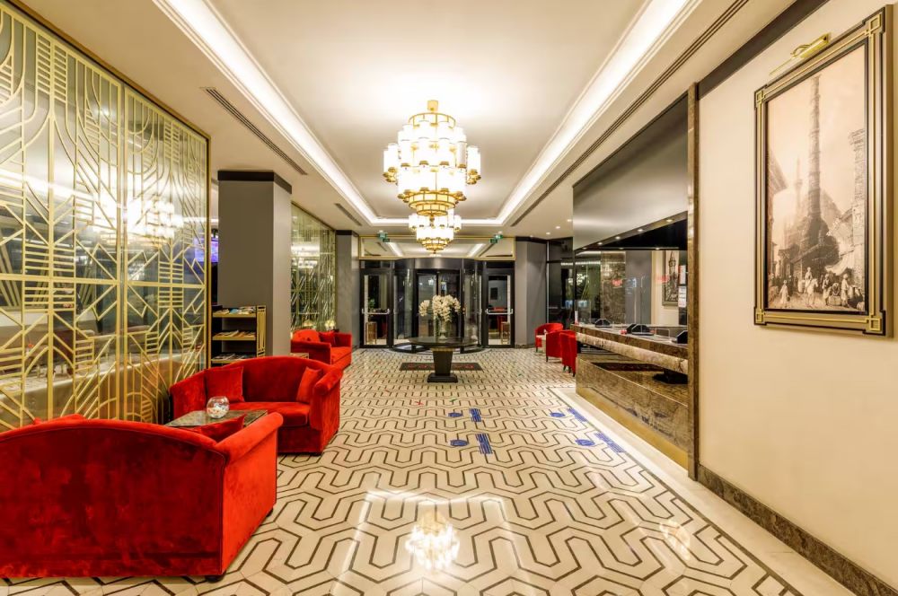 Ramada by Wyndham Istanbul Golden Horn 4*