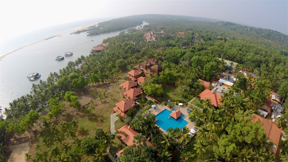 Poovar Island Resort 4*