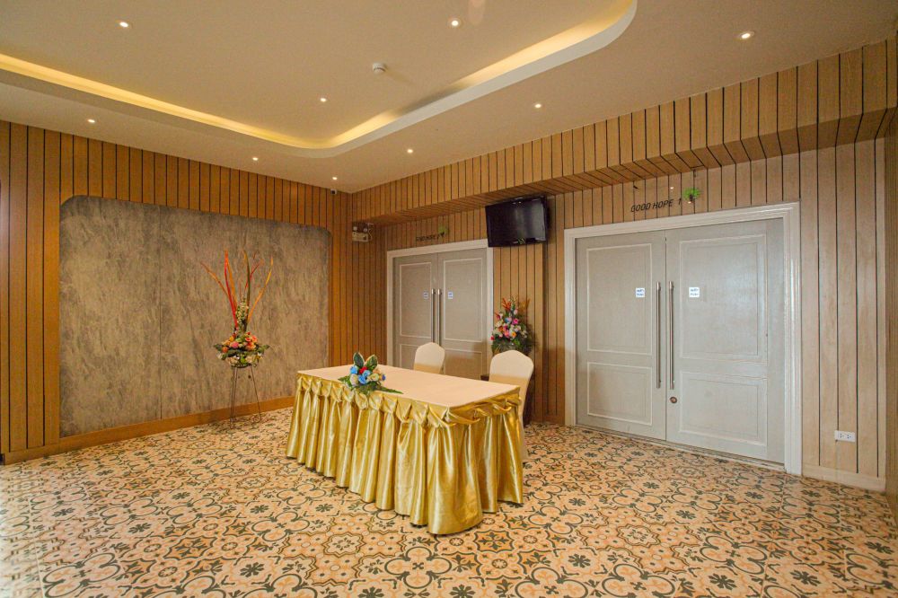 Brighton Bangkok Hotel 4*