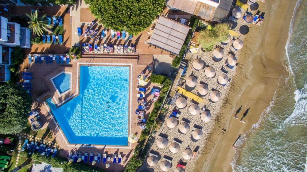 Zephyros Beach Boutique Hotel 4*