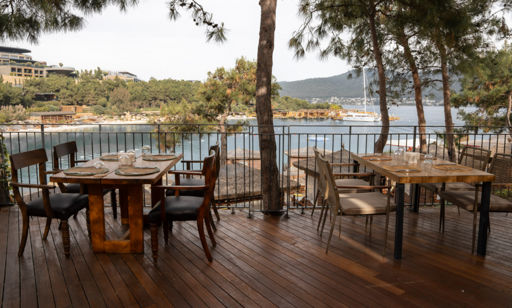 La Blanche Island 5*