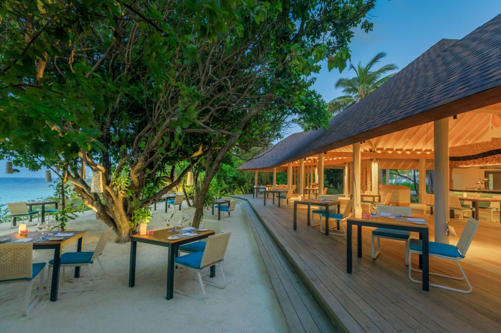 Dhigali Maldives 5*