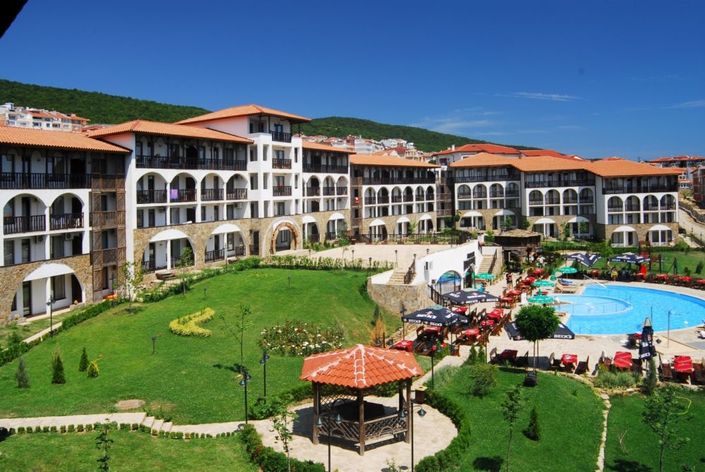 Dinevi Resort VODENICA THIRD LINE 3*