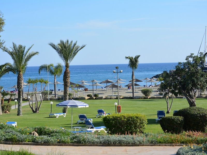 St Raphael Resort 5*