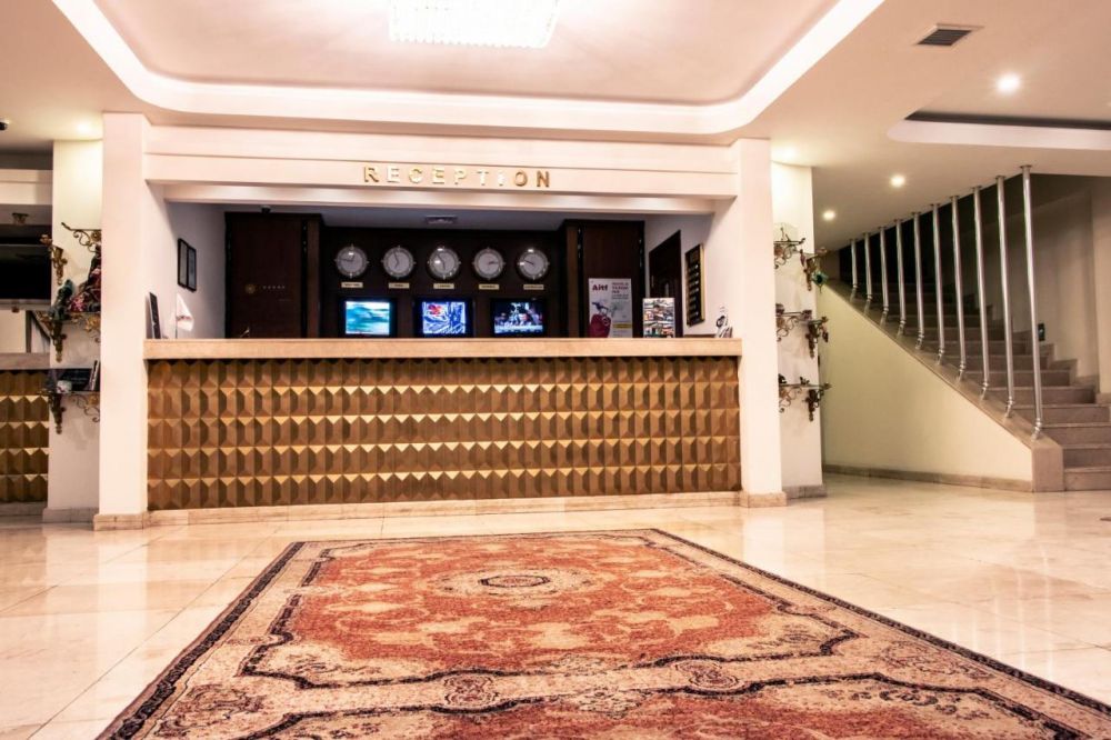 Atropat Hotel 4*