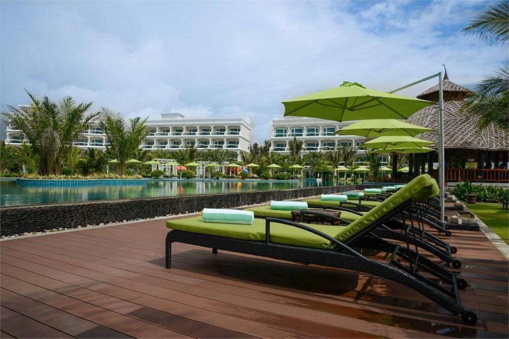 The Sailing Bay Beach Resort 4*